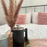 Daire The - 1 Bedroom - Sleeps 2