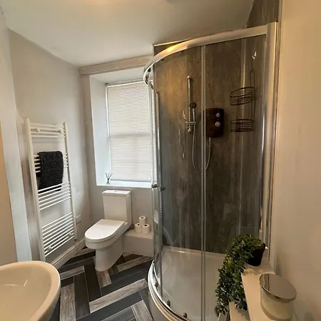 The - 1 Bed Apartment *